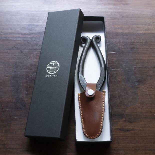 【金高刃物老舗】花鋏 黒打ち（五寸五分）