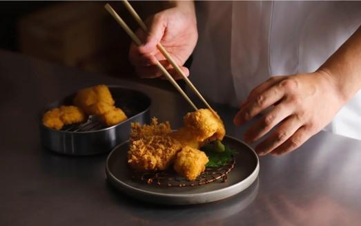 【かつくら】国産豚とんかつ詰め合わせ(8枚)［ 京都 とんかつ専門店 有名店 国産 ロース ヒレ やわらか食感 人気 おすすめ 肉 豚肉 総菜 簡単 時短 お取り寄せ 通販 送料無料 ふるさと納税 ］