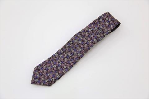 【西陣活性化を応援！】シルク１００％西陣織ネクタイ（小花柄・赤紫地）