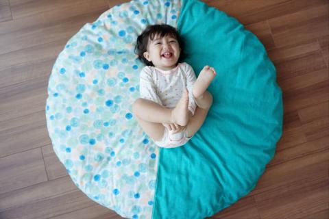 【洛中高岡屋】せんべい座ぶとん（撥水ヌード座布団＆洗えるカバーセット）（しゃぼんふゆ&藍玉）