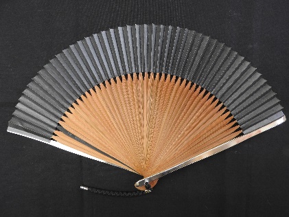 ◇【京風庵大むら】令和鉄扇～plusα～（扇面黒・中骨茶）