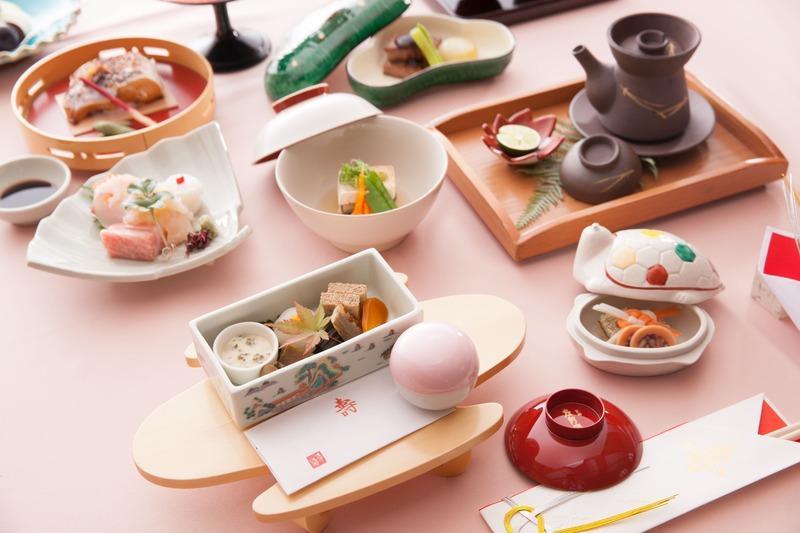 【料亭 左阿彌】京懐石ペアお食事券［ 京都 料亭 京料理 食事 ランチ ディナー 人気 おすすめ 老舗 グルメ チケット 割引 ］