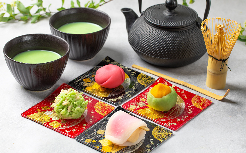 【金彩工芸山田】金彩友禅ガラスの器　和菓子皿　双子月（赤黒）