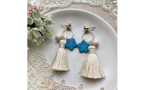 水色桔梗とタッセルの耳飾り(ピアス) FCG060