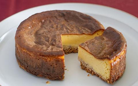 【冷蔵】ガトーショコラ＆チーズケーキ<2個セット> ふるさと納税 スイーツ ケーキ お菓子 洋菓子 ガトーショコラ チーズケーキ イタリアン レストラン オズ OZ 京都府 福知山市 FCDE004