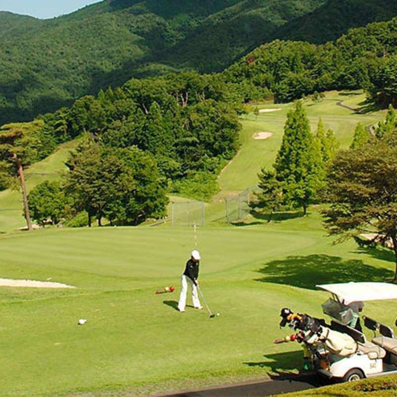 舞鶴カントリークラブ 1ラウンドプレー券 （土日祝） ゴルフ セルフプレー 関西 ごるふ 京都 舞鶴 プレー券 ゴルフ チケット 利用券 体験型