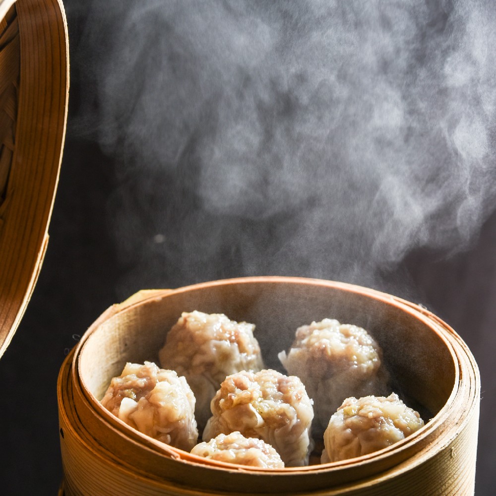 みつる食堂の シュウマイ 復刻 ８個×４袋 プレーン ＆ カレー ： 大粒 シューマイ 焼売 中華 お取り寄せ グルメ 人気 ３２個 カレー味 おかず お弁当 手作り 京都 舞鶴