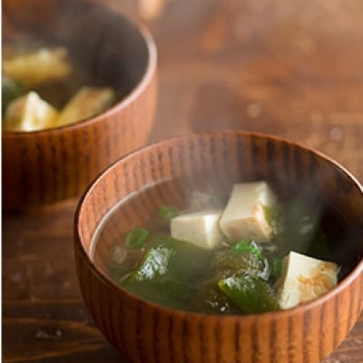 【ギフト用】京都府綾部市　今しぼりの今しぼり醤油2本と卓上しぼり器セット