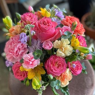 【2024年 母の日 ギフト 】 フラワーアレンジメント ( 生花 )[ プレゼント 花束 人気返礼品 ]