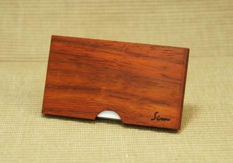 ＜松永弦楽器工房＞木製名刺入れ◇（カラー選択：ブラックウオールナット、アフリカンパドック、メープル）