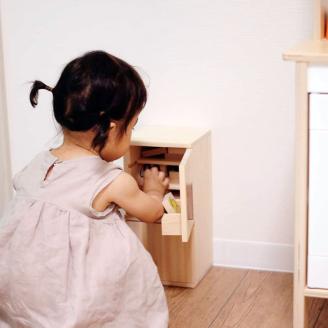 木製 ままごと 冷蔵庫【檜のおもちゃ ＩＫＯＮＩＨ】 ≪桧 おもちゃ ヒノキ ひのき 木育 知育≫