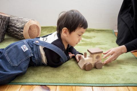 木製 オルゴール トレイン【檜のおもちゃ ＩＫＯＮＩＨ】 ≪桧 おもちゃ ヒノキ ひのき 木育 知育≫