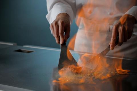 亀岡市ふるさと納税限定 京都ブライトンホテル 鉄板焼レストラン 燔 丹波産黒毛和牛「平井牛」ディナーペア食事券