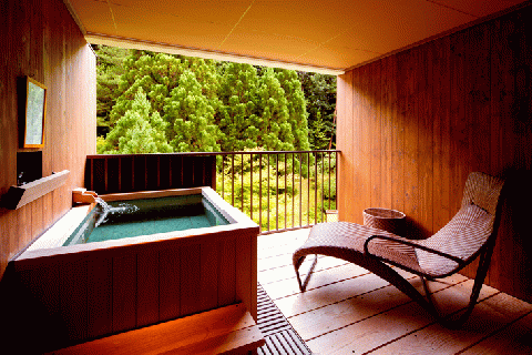 京都 湯の花温泉 京YUNOHANA RESORT 翠泉 ペア 宿泊券(露天風呂付 くつろぎスイート和洋室 平日限定) ≪京都 旅行 温泉 旅館 ホテル 観光 トラベル チケット クーポン 旅行券≫