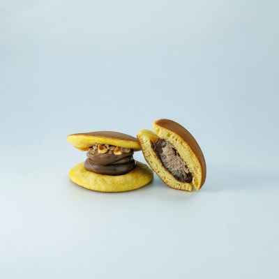 京都城陽のイタリアンチョコクリームとナッツの生どら焼き(8個)【配送不可地域：離島】