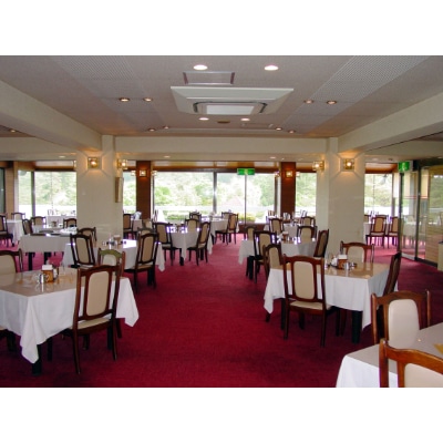 東城陽ゴルフ倶楽部ゴルフプレー 利用券9枚 9000円 京都ゴルフ場チケット券 ゴルフコース プレー