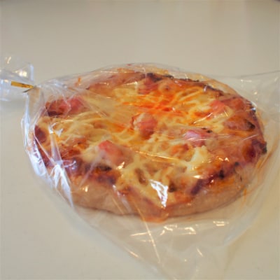 全粒粉ピザ 3枚入り　カリッ もちっ 旨みの新食感【配送不可地域：離島】