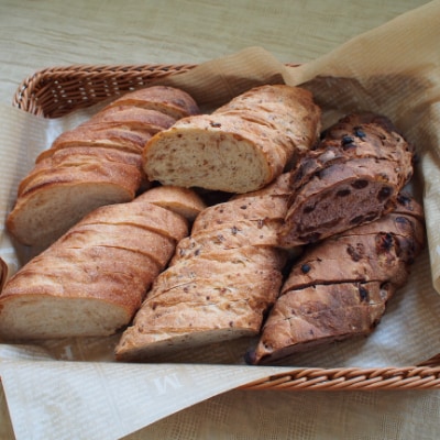 贅の極ワインパン、スーパーフード雑穀パン、全粒粉パンの贅沢パン3本セット【配送不可地域：離島】