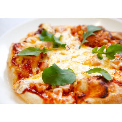 全粒粉ピザ 5枚入り　カリッ もちっ 旨みの新食感【配送不可地域：離島】