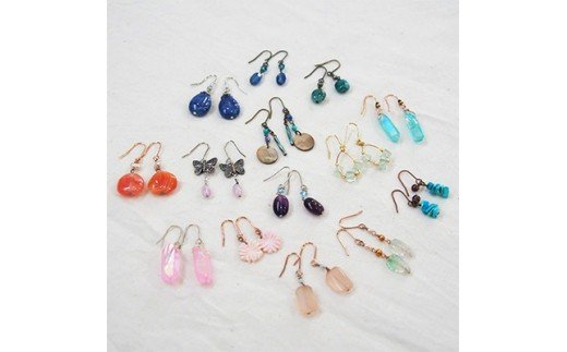 彩りハンドメイド 天然石アクセサリー お揃い3点 (ピアス、ブレスレット、ネックレス)セット [0063]