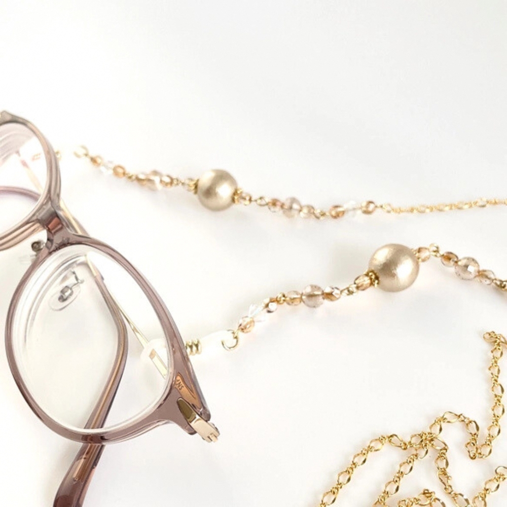 コットンパールのメガネチェーン(ベージュ)＊ネックレスやマスクチェーンの3way使用可｜華やかな雰囲気 コットンパール メガネチェーン ベージュ 3WAY  [1559]