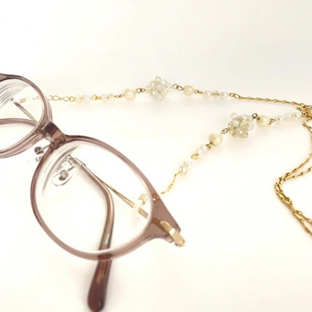 ガラスビーズのメガネチェーン＊ネックレスやマスクチェーンの3way使用可｜清楚な雰囲気 ガラスビーズ メガネチェーン 3WAY [1560]