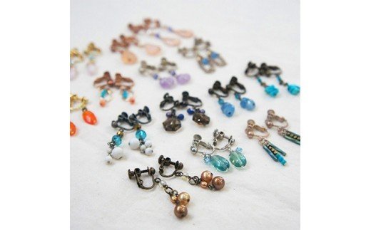 彩りハンドメイド 天然石 イヤリング3点セット [0060]