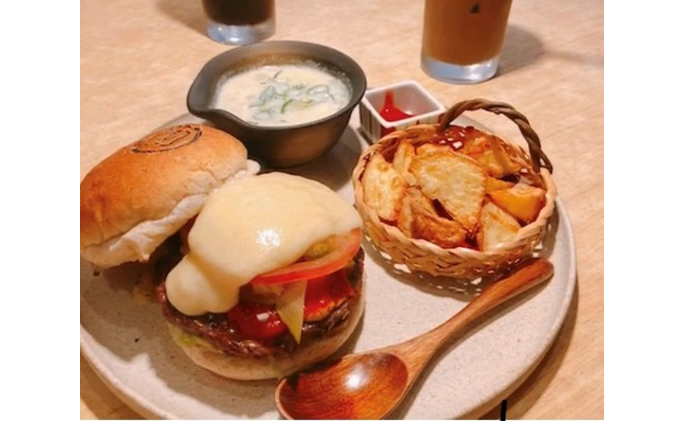 「熟成肉」と「炭火焼」のNIKUYAバーガーお食事券