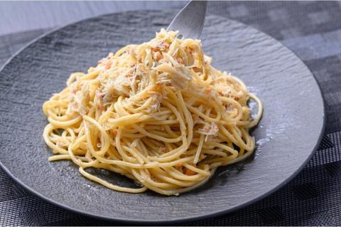 「カニ屋が作る 海のパスタ」 海香る ズワイガニたっぷりのジンジャーオイルパスタ 3皿セット　UO01025