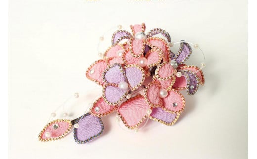 シルクコサージュ！（ピンク）着物などの和装・洋装共に使えます。髪飾りコサージュとしても！　AM00289