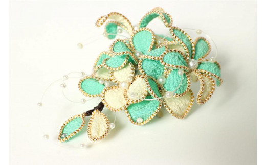シルクコサージュ！（グリーン）着物などの和装・洋装共に使えます。髪飾りコサージュとしても！　AM00291