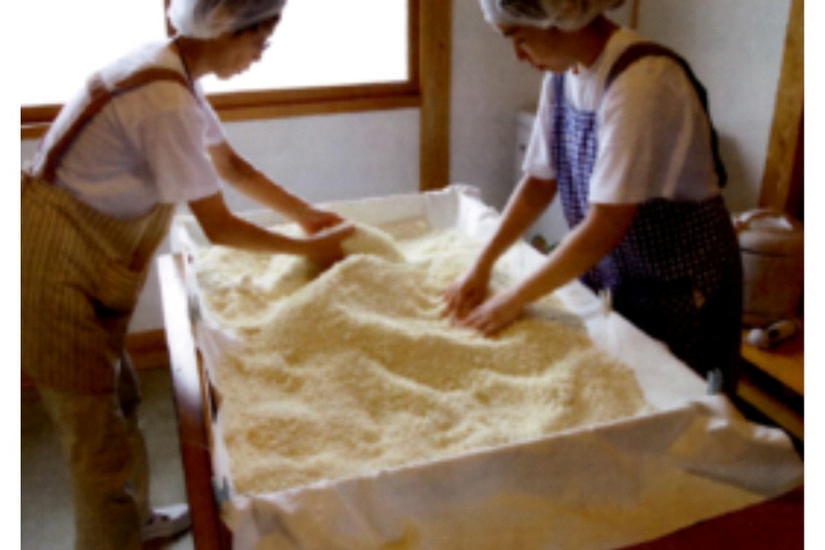 京都・久美浜産 米糀（生） 1kg　AL00005