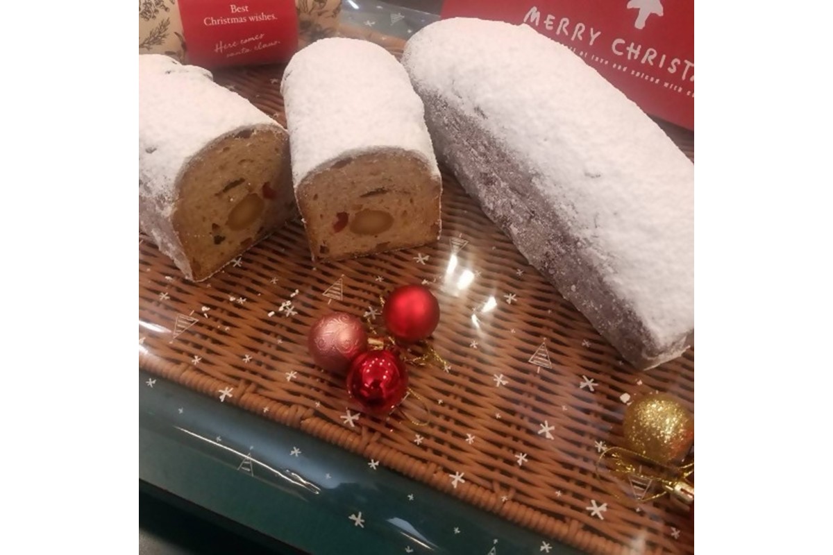 本場ドイツの味！熟成シュトーレン 毎日が特別な日に変わる、ブーランジェリータカタの「手作りシュトーレン」ハーフ　BT00035