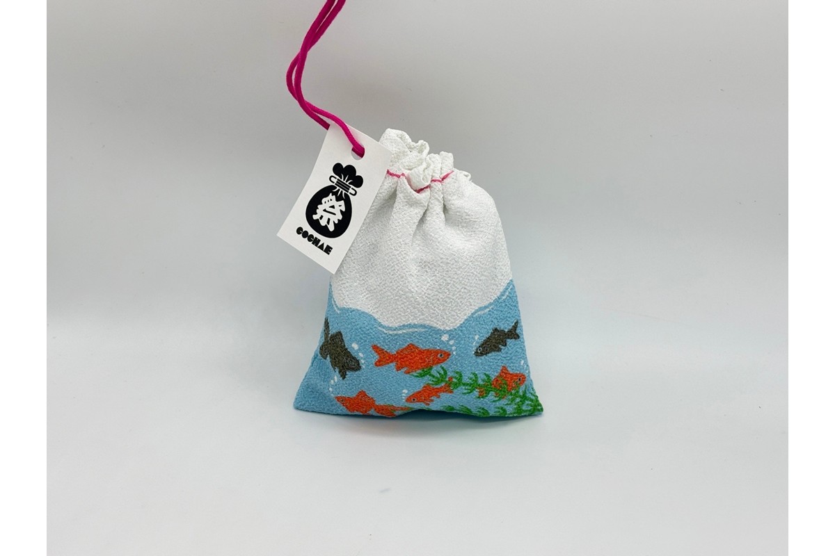 丹後ちりめん 祭巾着（きんぎょ） サイズ：約17cm×13cm　DZ00027-08