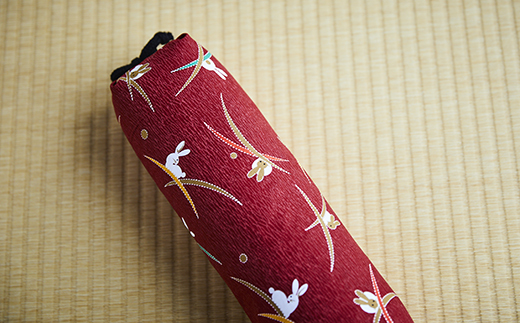 健康のお手伝い　手作り　骨盤枕、首枕(赤うさぎ柄）　HT00008