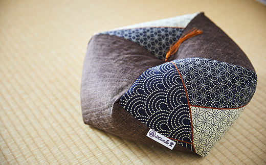 健康のお手伝い　手作り　お手玉座布団　HT00039