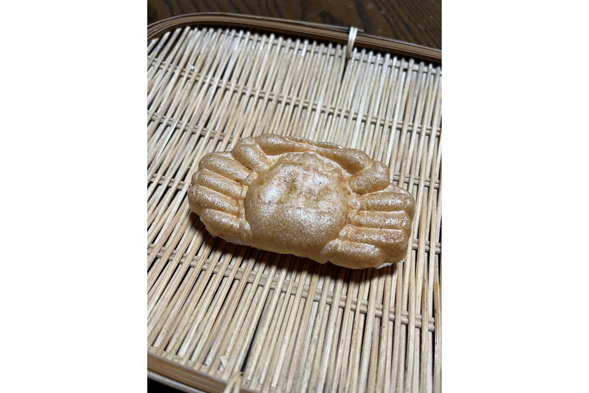 カニもなか（ミルクアイス）　IZ00003