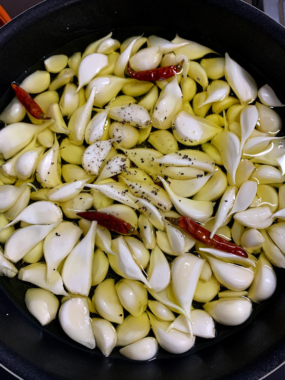 【先行予約／数量限定40】新にんにく1kg（15玉～30玉前後） にんにくコンフィレシピ付き（栽培期間中農薬・化学肥料・除草剤不使用）（2026年6月上旬～発送）　KU00068