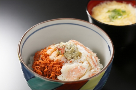 【蟹の匠 魚政】セイコガニの甲羅盛り　蟹の宝船(たからぶね)小サイズ3個セット 濃縮ダシ付（2026年1月～発送）　UO01238