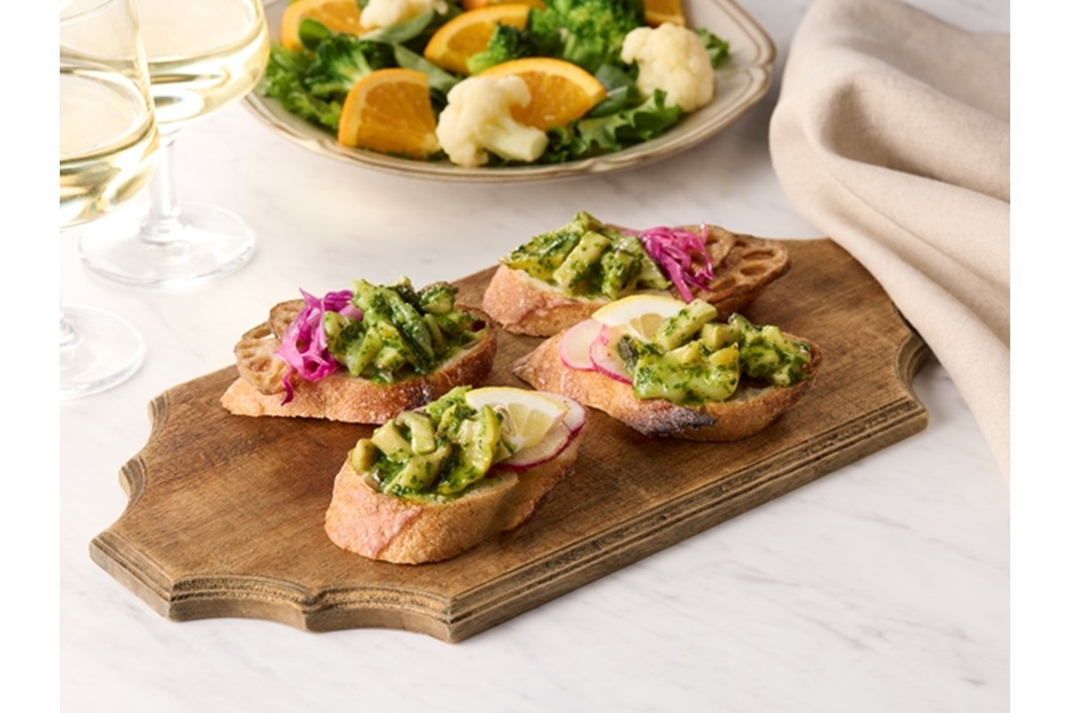 バイ貝のブルゴーニュ風（4個セット）ココット器付き　AN00092