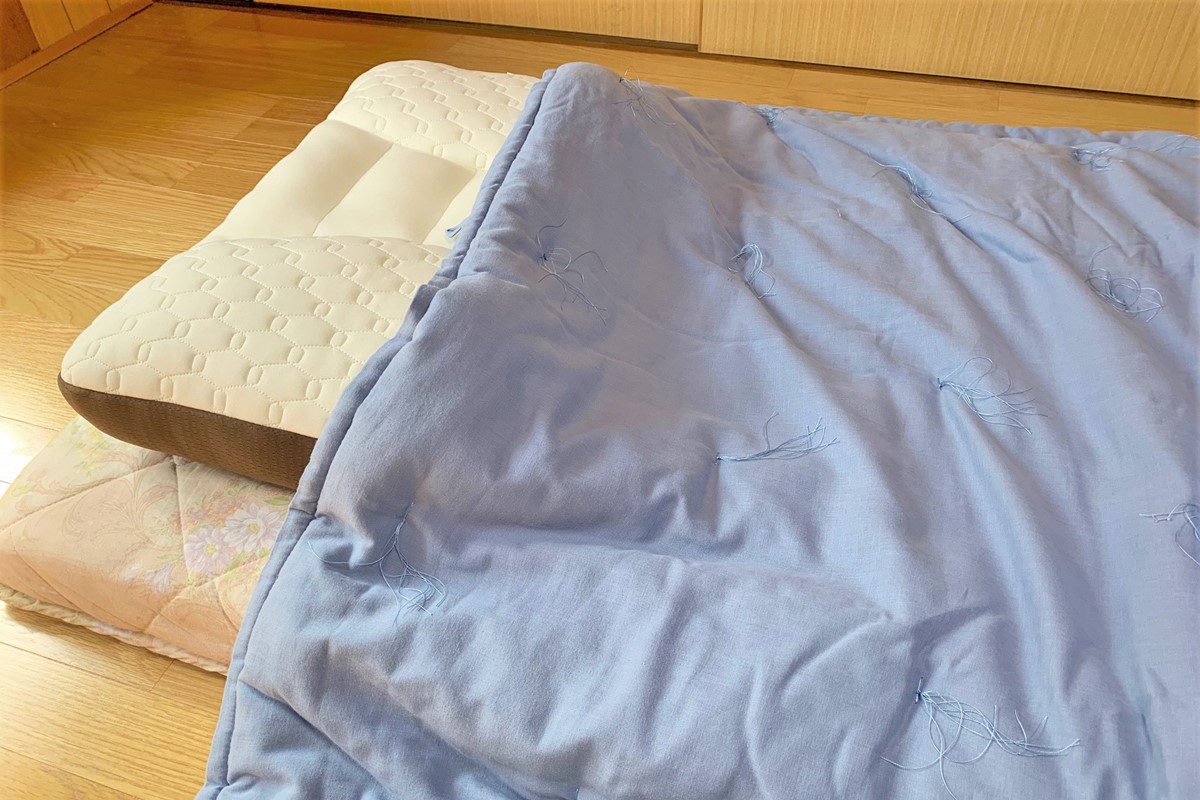 天然繊維　近江手引き真綿　肌掛ふとん　1kg（カバー付「タンポポ」）　HT00106