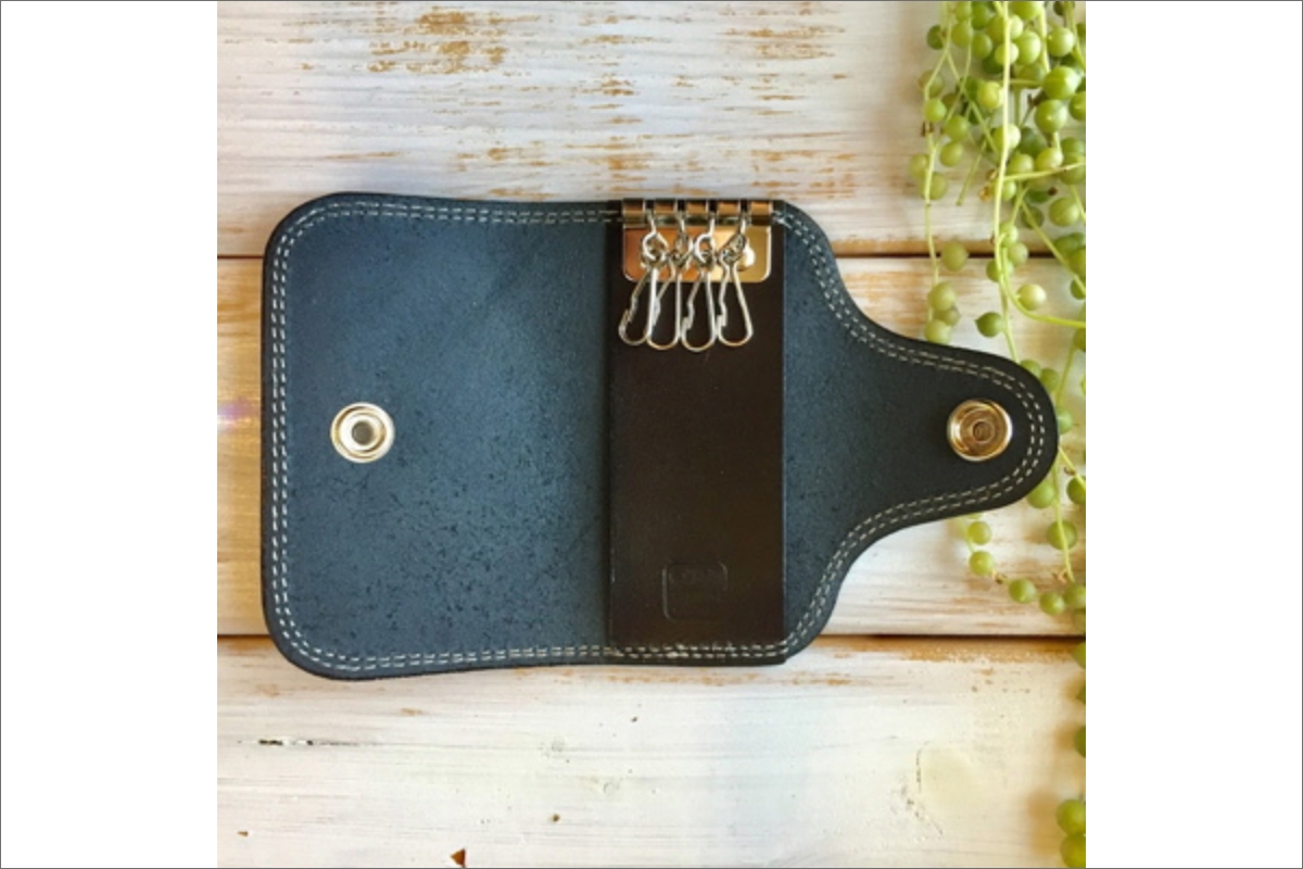 Rキーケース（ブラック）　LC00003