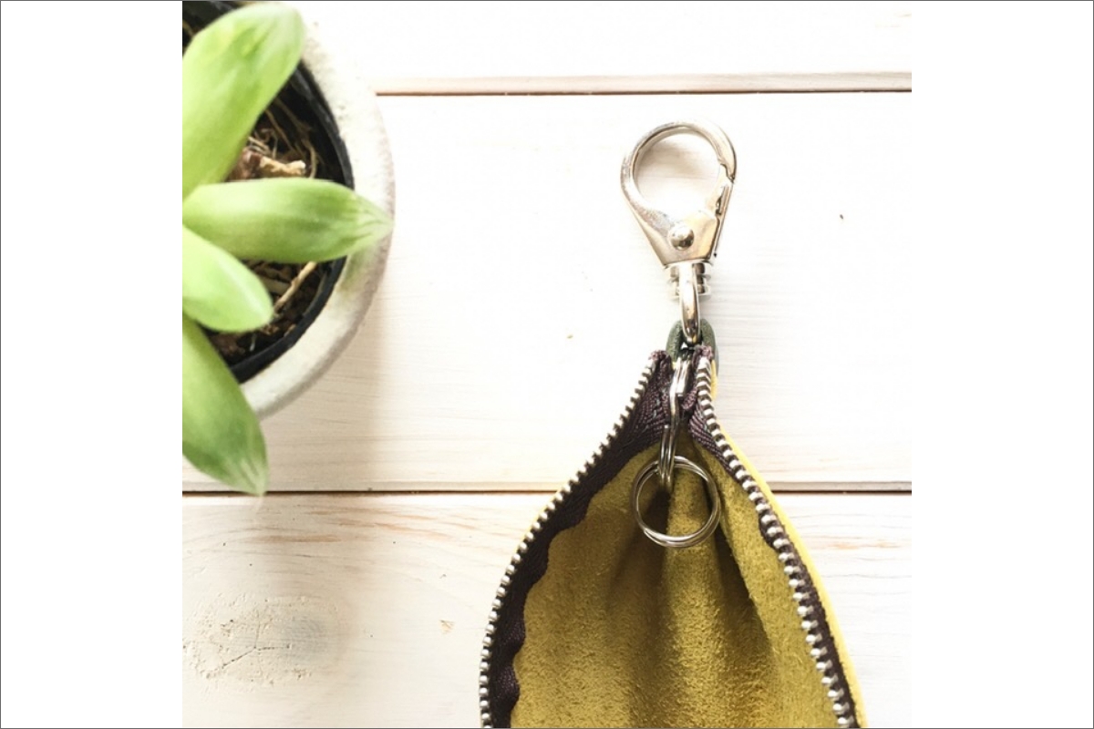 バナナキーケース(ヌバックイエロー)　LC00004