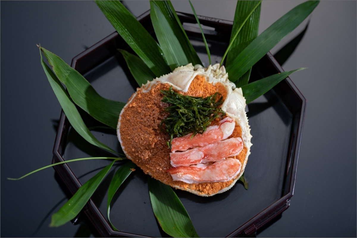 蟹てまり＜2個入＞蟹おこわ／ズワイガニとセコガニの夫婦蟹使用／甲羅盛り蟹おこわ　OM00007