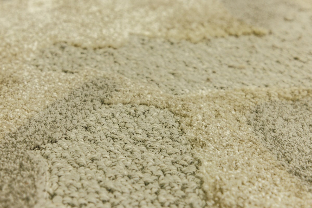 世界に一つ「丹後緞通（ハンドメイドのカーペット）」クーポン（300万円分）　TX00007