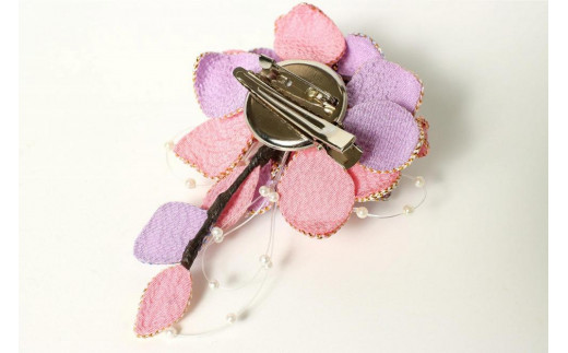 シルクコサージュ！（ピンク）着物などの和装・洋装共に使えます。髪飾りコサージュとしても！　AM00289