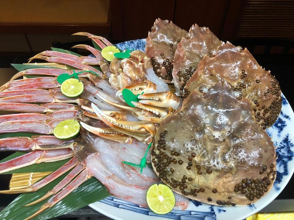 【幻のズワイ蟹】　京丹後産　活間人蟹（中）　鮮度抜群、活きたままお届け！！ 600g級×2杯　YK00089