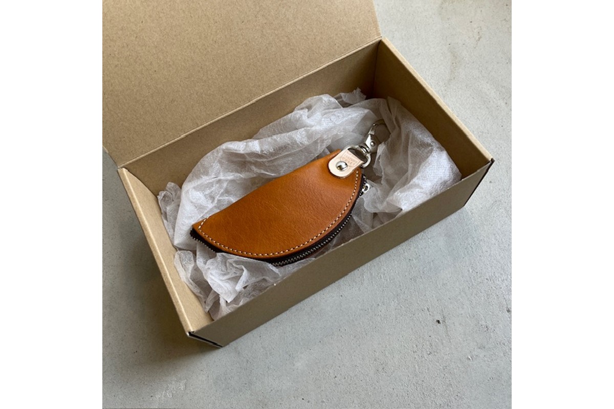 バナナキーケース（ヌメキャメル）　LC00012