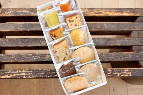 【元ホテルパティシエが作る】極上焼き菓子とクッキー詰め合わせ　AM00620