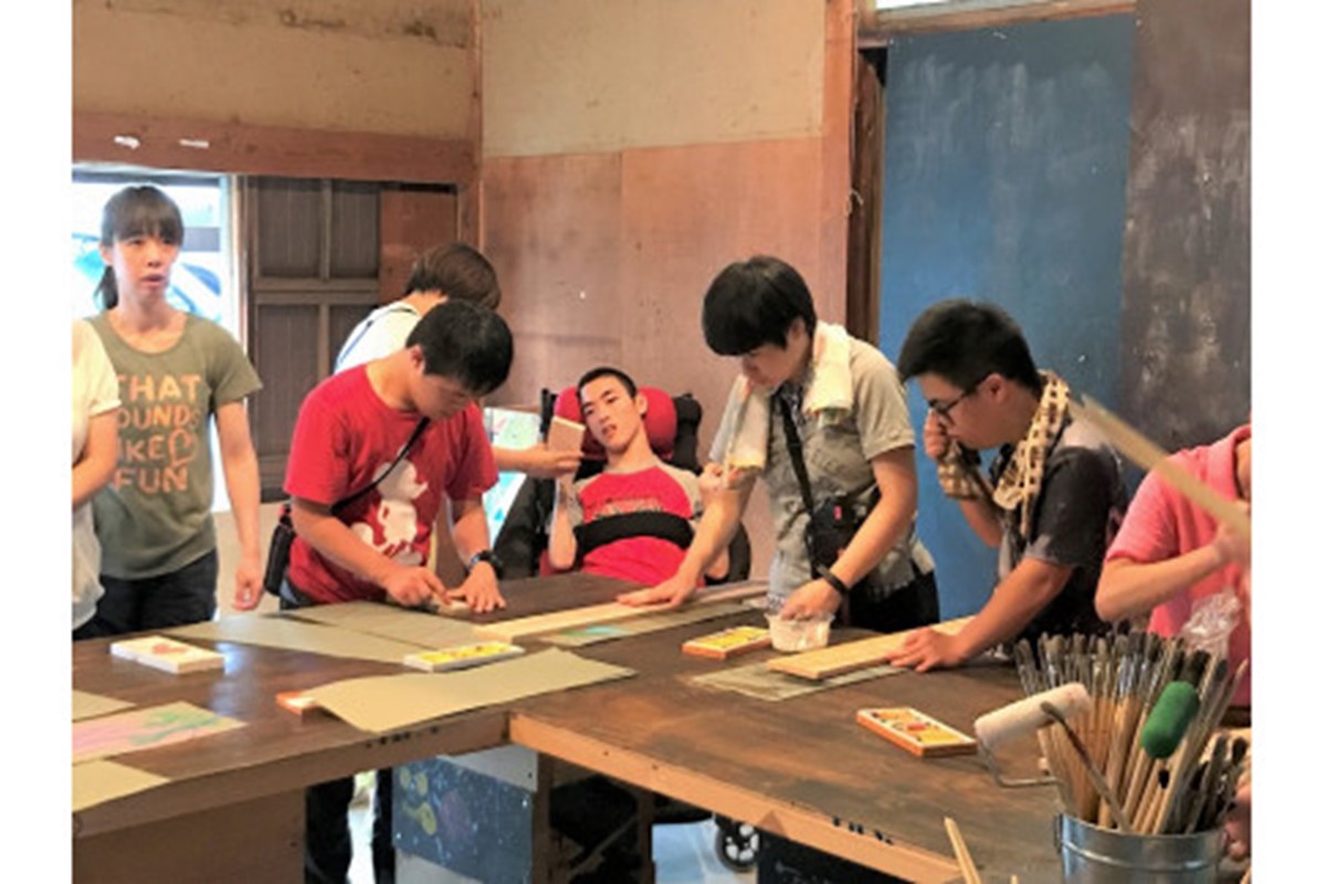 障害者の作った商品の販売店＜クリエイトショップくりくり＞支援 1口 10,000円【返礼品なし】【思いやり型返礼品（協賛型）】　CK00012